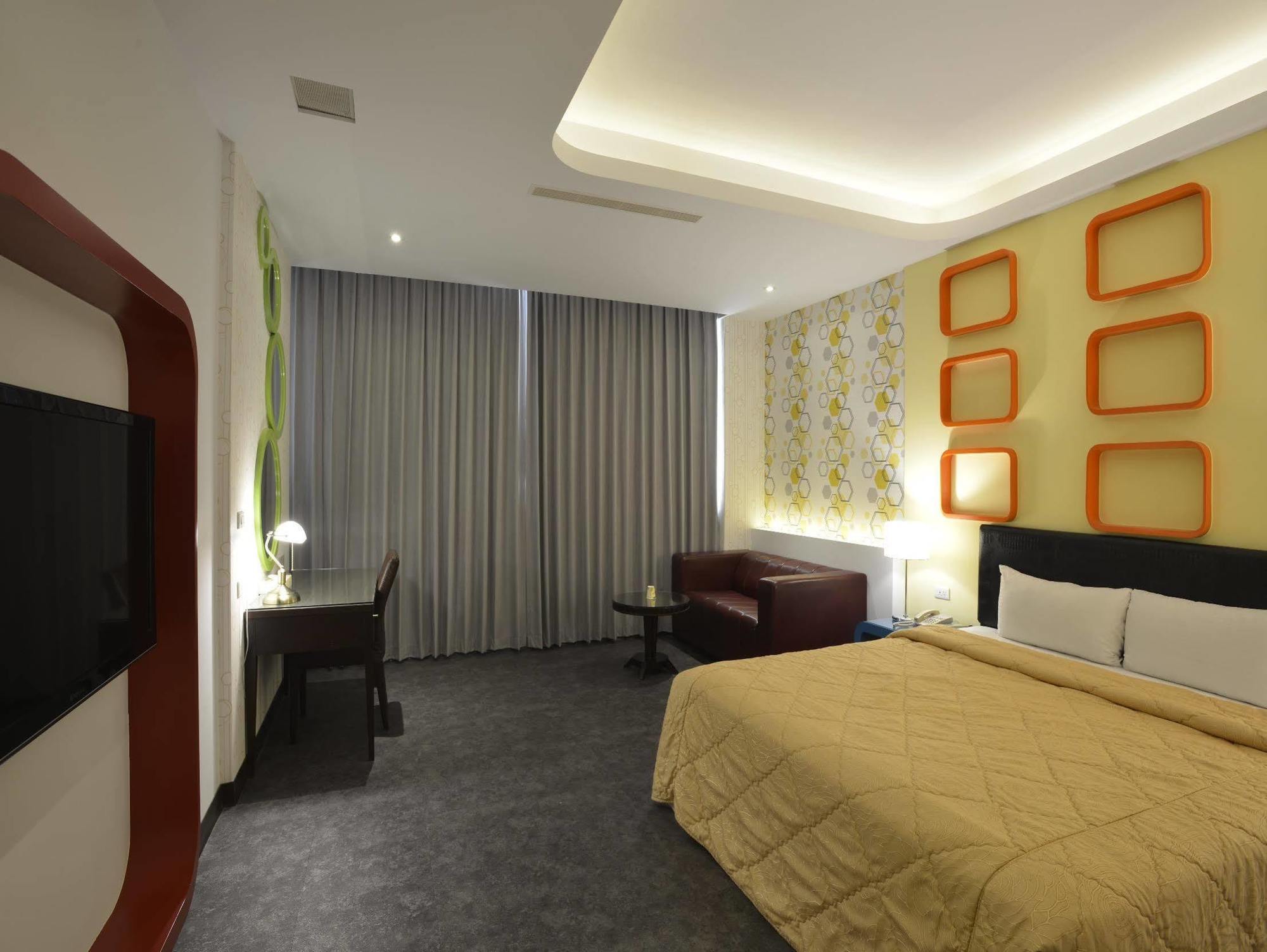 Duo Romance Hotel Hualien City Exterior photo